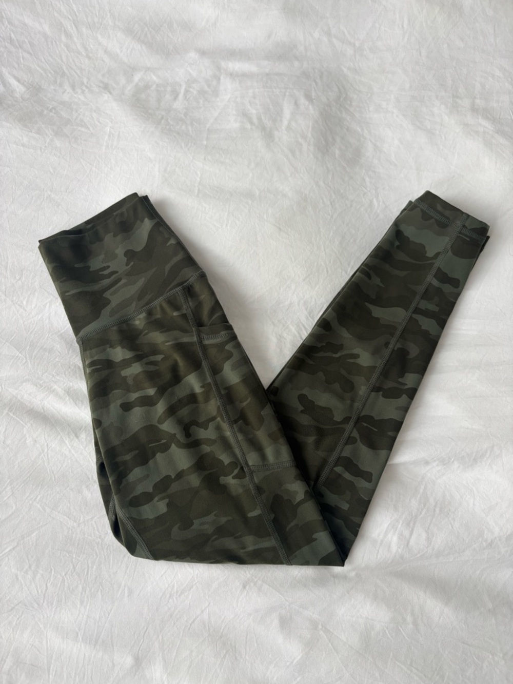 Colorfulkoala Camo High Waisted Leggings XS